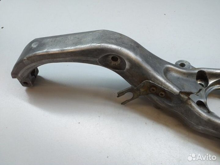 Кулак поворотный передний правый Bmw X6 E71 2007