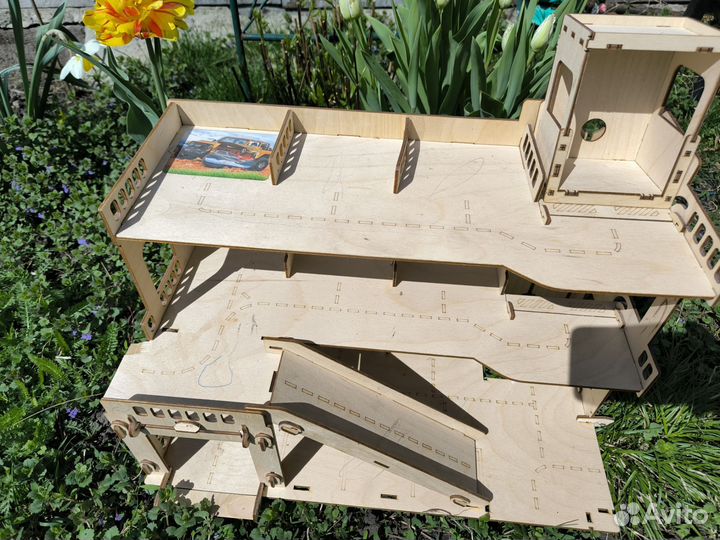 Парковка/гараж для машинок