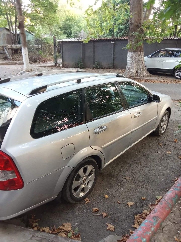 Chevrolet Lacetti: фото владельца