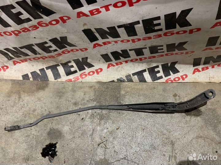 Поводок дворника Ford Mondeo 3 универсал