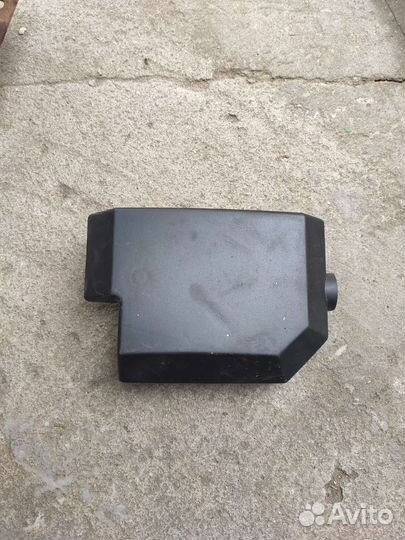 Крышка дроссельной заслонки Mercedes