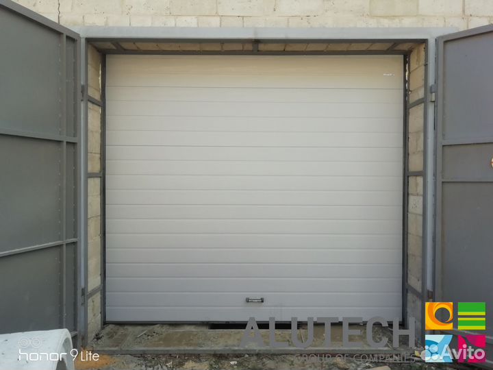Секционные ворота alutech
