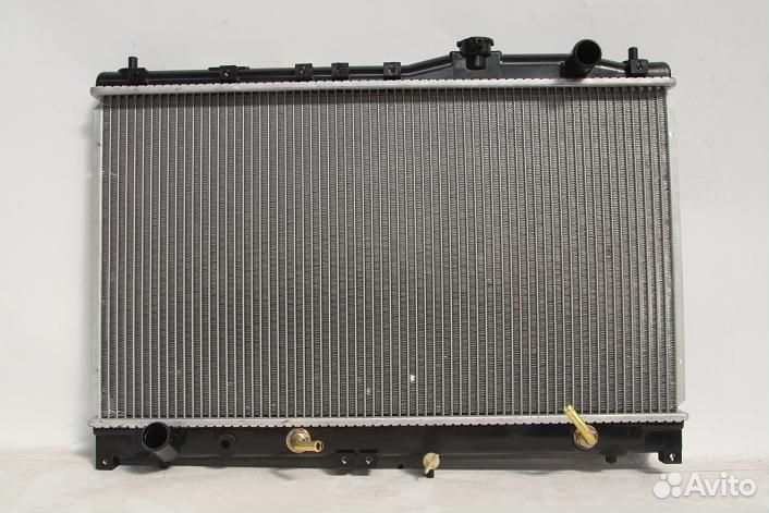 Радиатор охлаждения Honda Vigor 3
