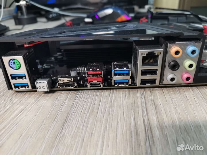 Материнская плата LGA 1151 v2