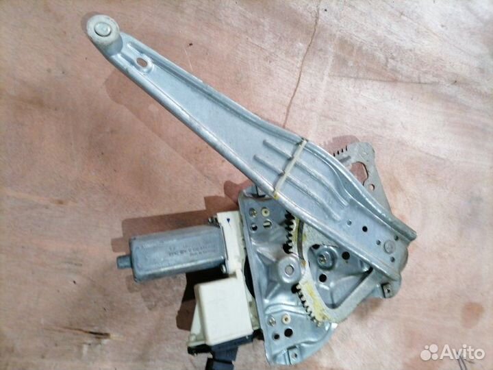 Стеклоподъемник Toyota Corolla 120 1.6 2006