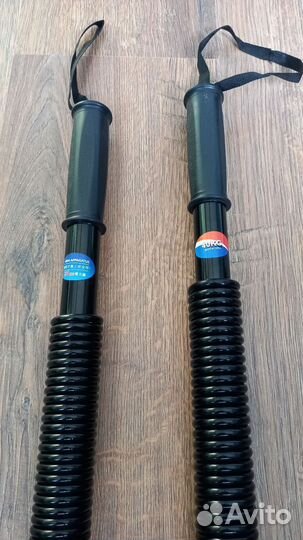 Эспандер пружинный палка