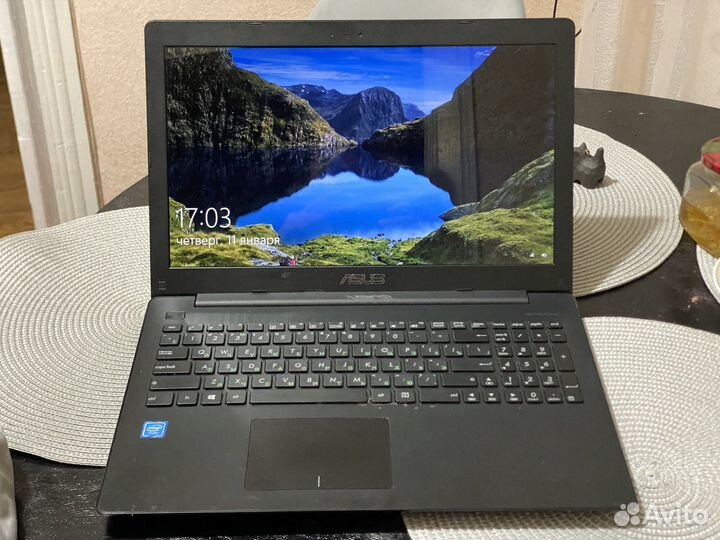 Ноутбук asus x553s