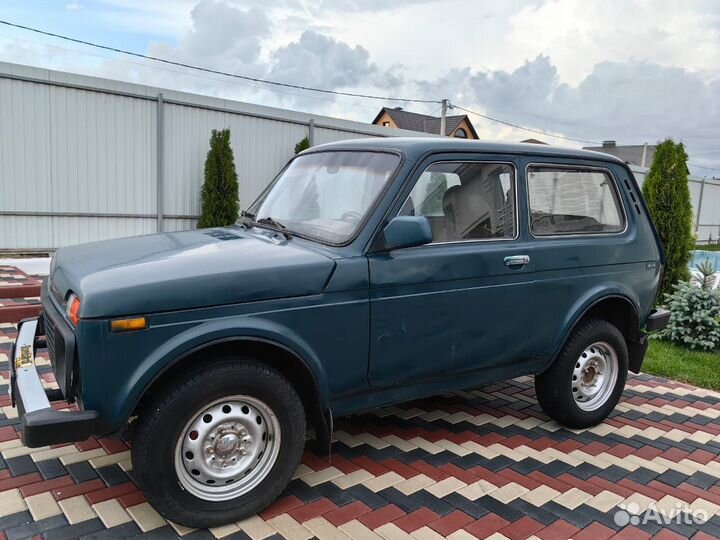 LADA 4x4 (Нива) 1.7 МТ, 2002, 180 000 км