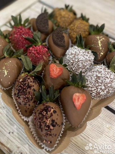 Клубника на 8 марта