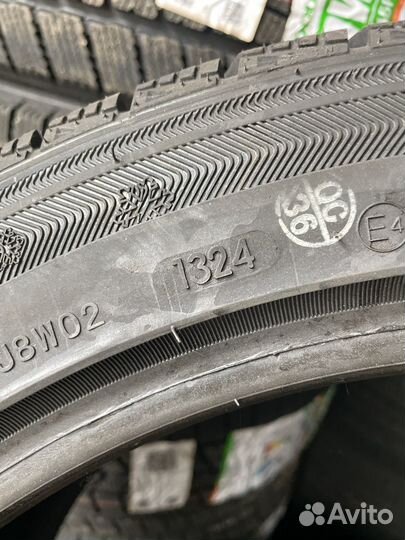 DoubleStar DW02 235/45 R18 94T