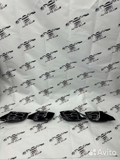 Накладки на зеркала BMW G30