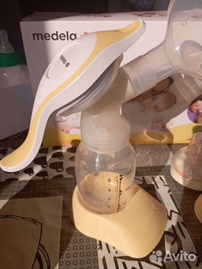 Молокоотсос medela ручной