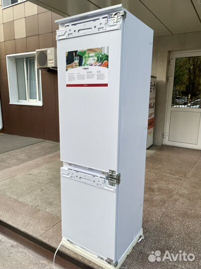 Встраиваемые холодильники