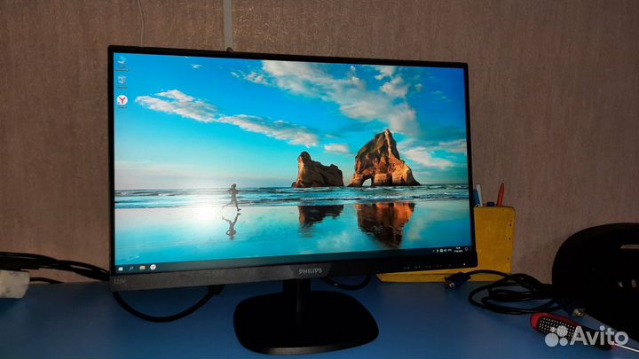 Монитор Philips 22 дюйма