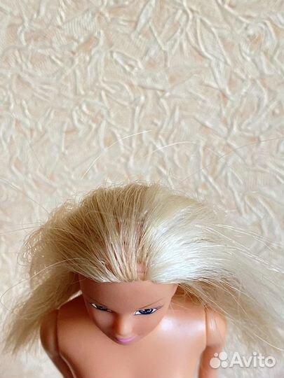 Куклы барби из 90х и кукольный шкаф для одежды