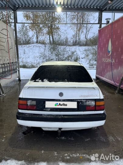 Volkswagen Passat 1.6 МТ, 1989, 200 000 км