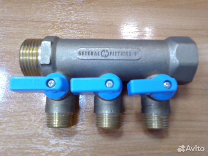 Коллекто с шаровыми кранами 1-1/2