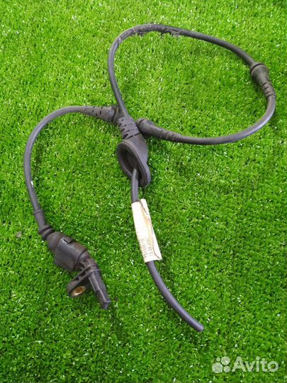 Датчик ABS задний Volkswagen Passat B6