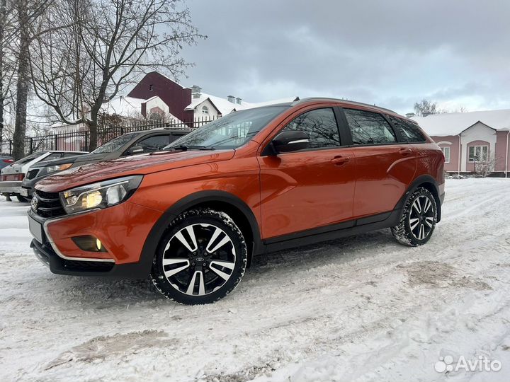 LADA Vesta Cross 1.6 CVT, 2022, 23 000 км