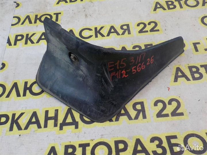 Брызговик задний правый Toyota Corolla (E150) 200