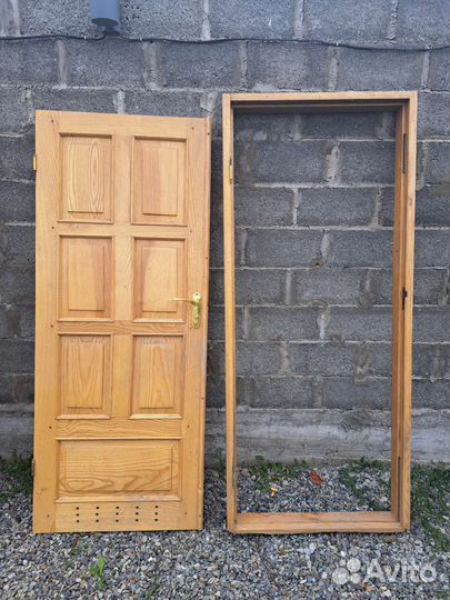 Дверь деревянная бу