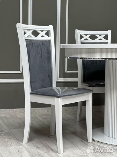 Стол и стулья от производителя. В наличии