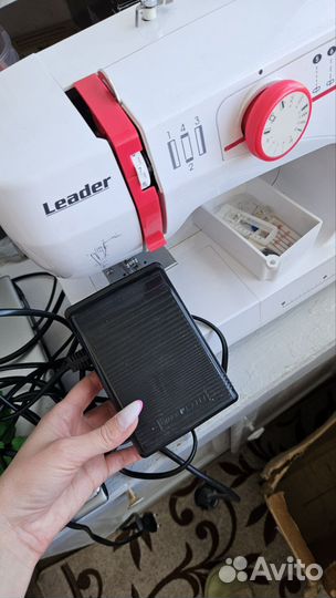 Швейная машинка leader vs315
