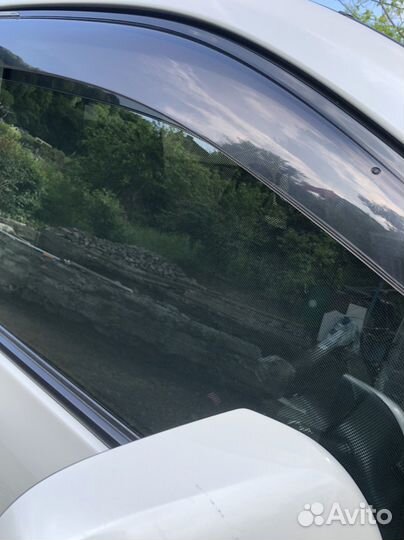 Шторки Toyota Noah ZRR70