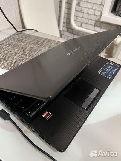 Ноутбук asus