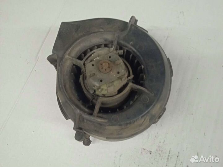 Вентилятор отопителя Пассат Б2