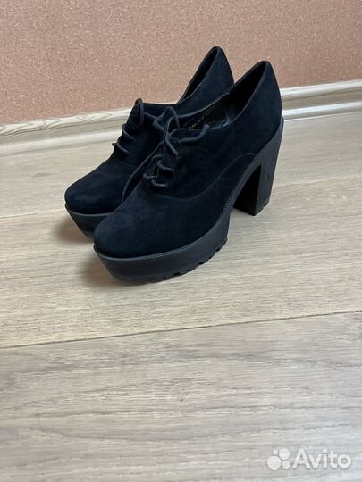 Замшевые ботильоны как новые, 39 р