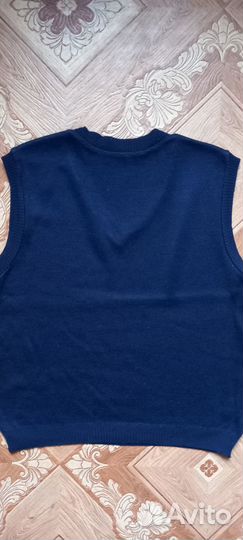Жилетки темно- синего цвета 140 см