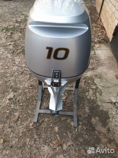 Лодочный мотор Honda bf 15d обьем 20 сил