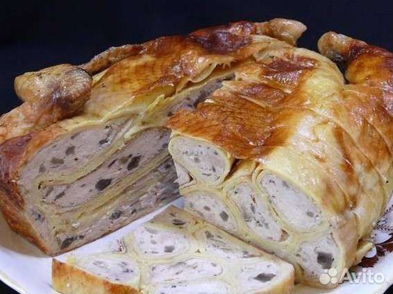 Курица фаршированная блинами