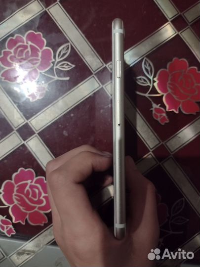 iPhone 7, 32 ГБ