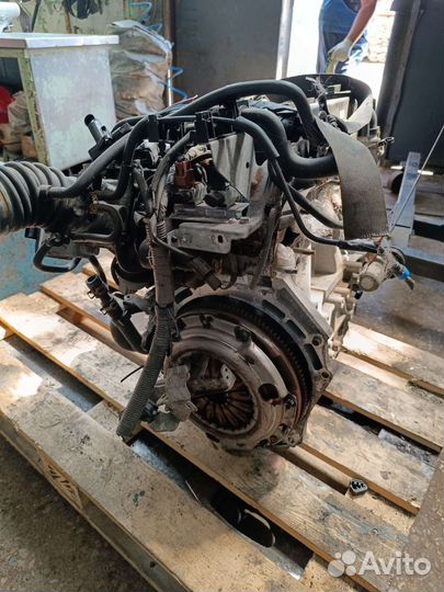 Двигатель Мазда 6 / Мазда 3 2.0 щуп в клапанную