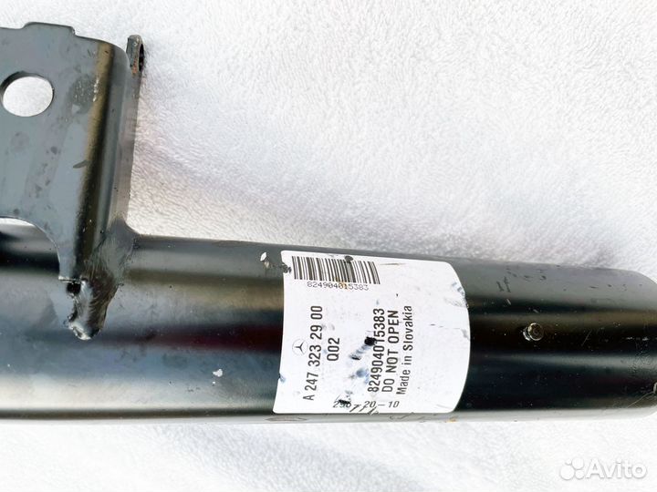 Амортизатор передний Mercedes GLA 250 2019 правый