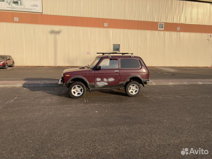 LADA 4x4 (Нива) 1.7 МТ, 2002, 109 000 км