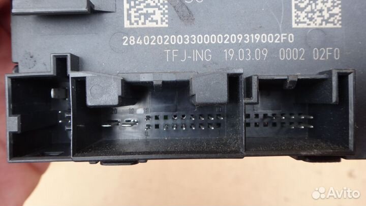 Блок управления двери Ауди А4 А6 Ку5