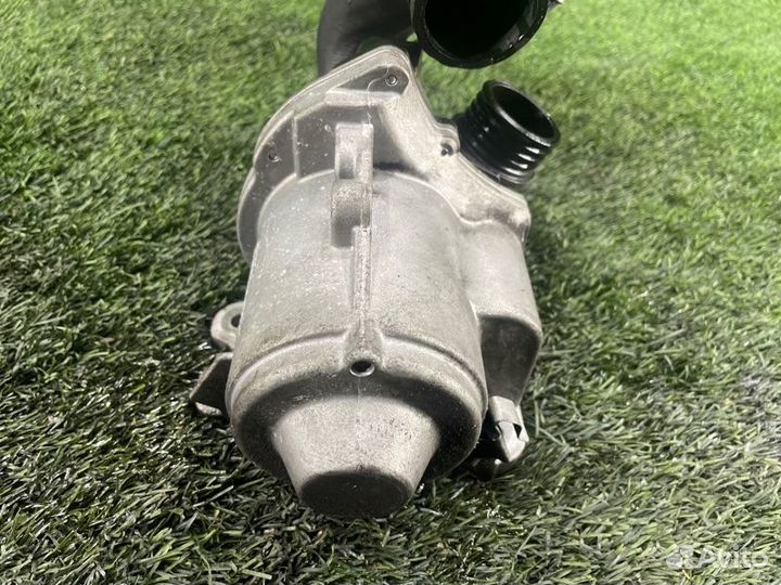 Помпа Bmw X5 E70 N55B30 2010