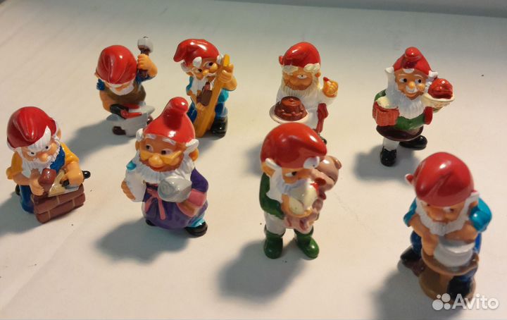 Игрушки из киндеров 90-х годов, цены в описании