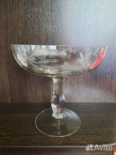 Ваза для фруктов, конфетница