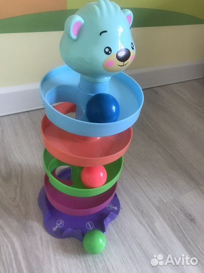 Пирамидка, башня-лабиринт, горка с шариками