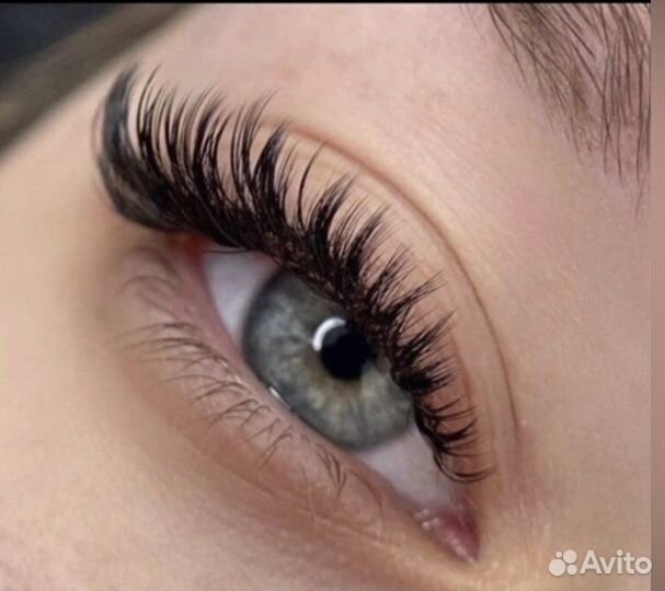 Наращивание ресниц на кресле реклайнер