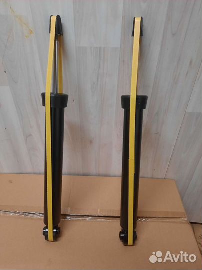 Skoda octavia a7 Амортизатор задней подвески