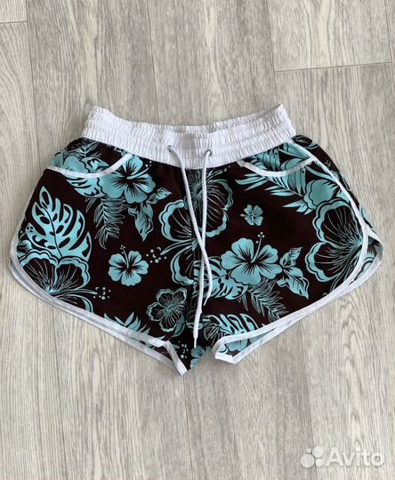 Шорты женские