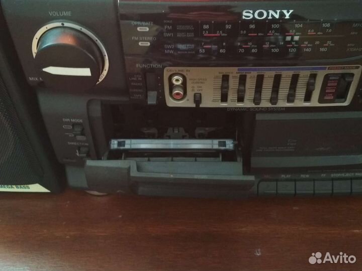 Музыкальный центр sony