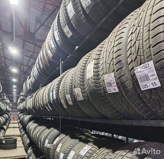 Goodyear Vector 4Seasons 215/60 R17 96R