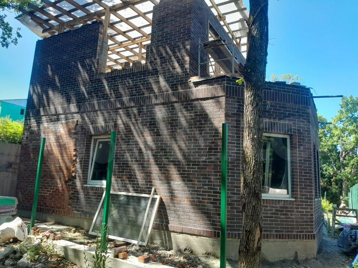 Дом 160 м² на участке 4 сот.