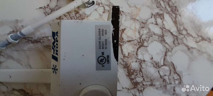 Доводчик дверной